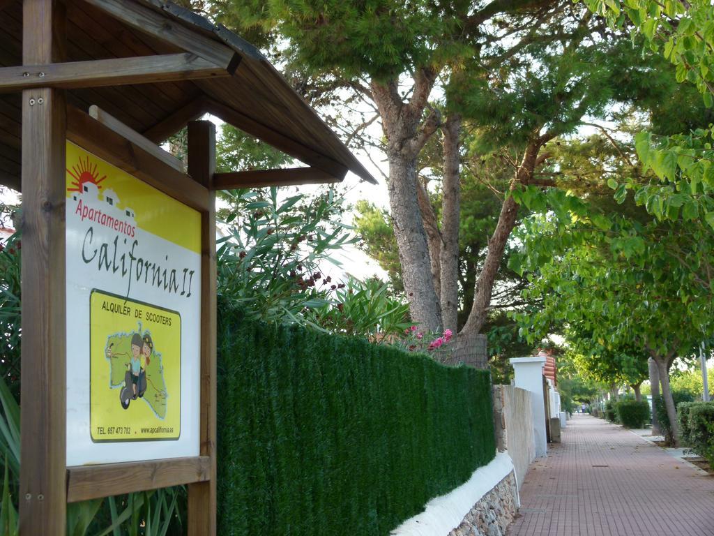 Apartaments California كالا إن بلانيس الغرفة الصورة