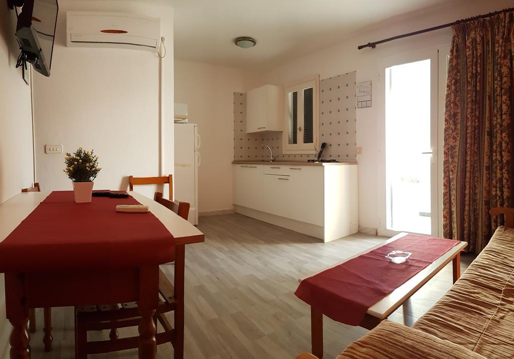 Apartaments California كالا إن بلانيس المظهر الخارجي الصورة