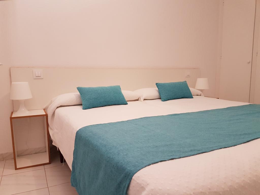 Apartaments California كالا إن بلانيس المظهر الخارجي الصورة