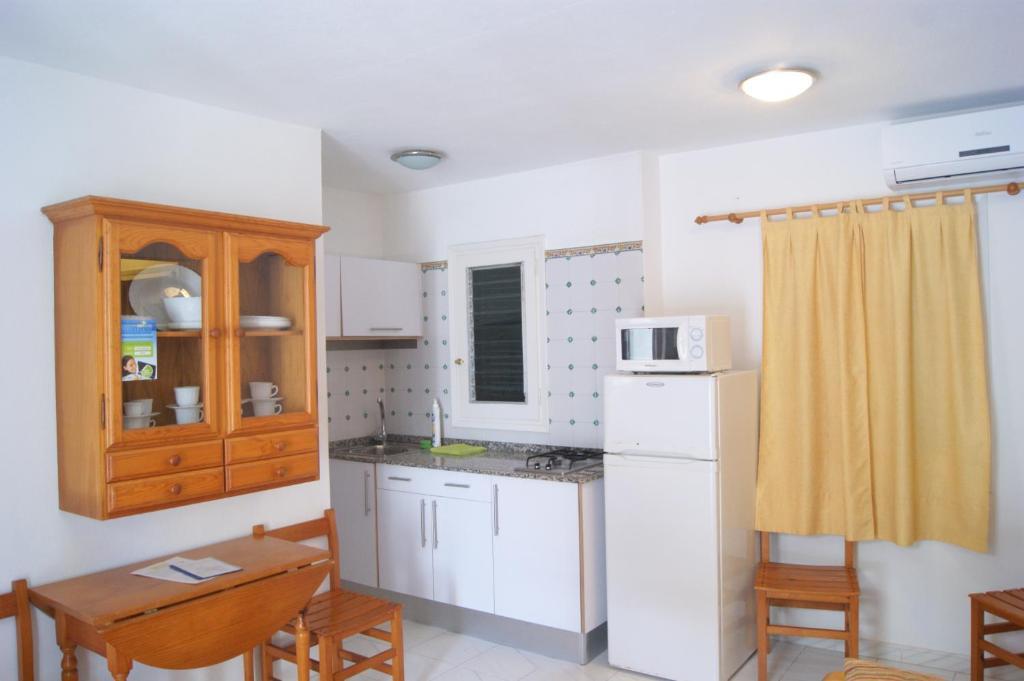 Apartaments California كالا إن بلانيس المظهر الخارجي الصورة