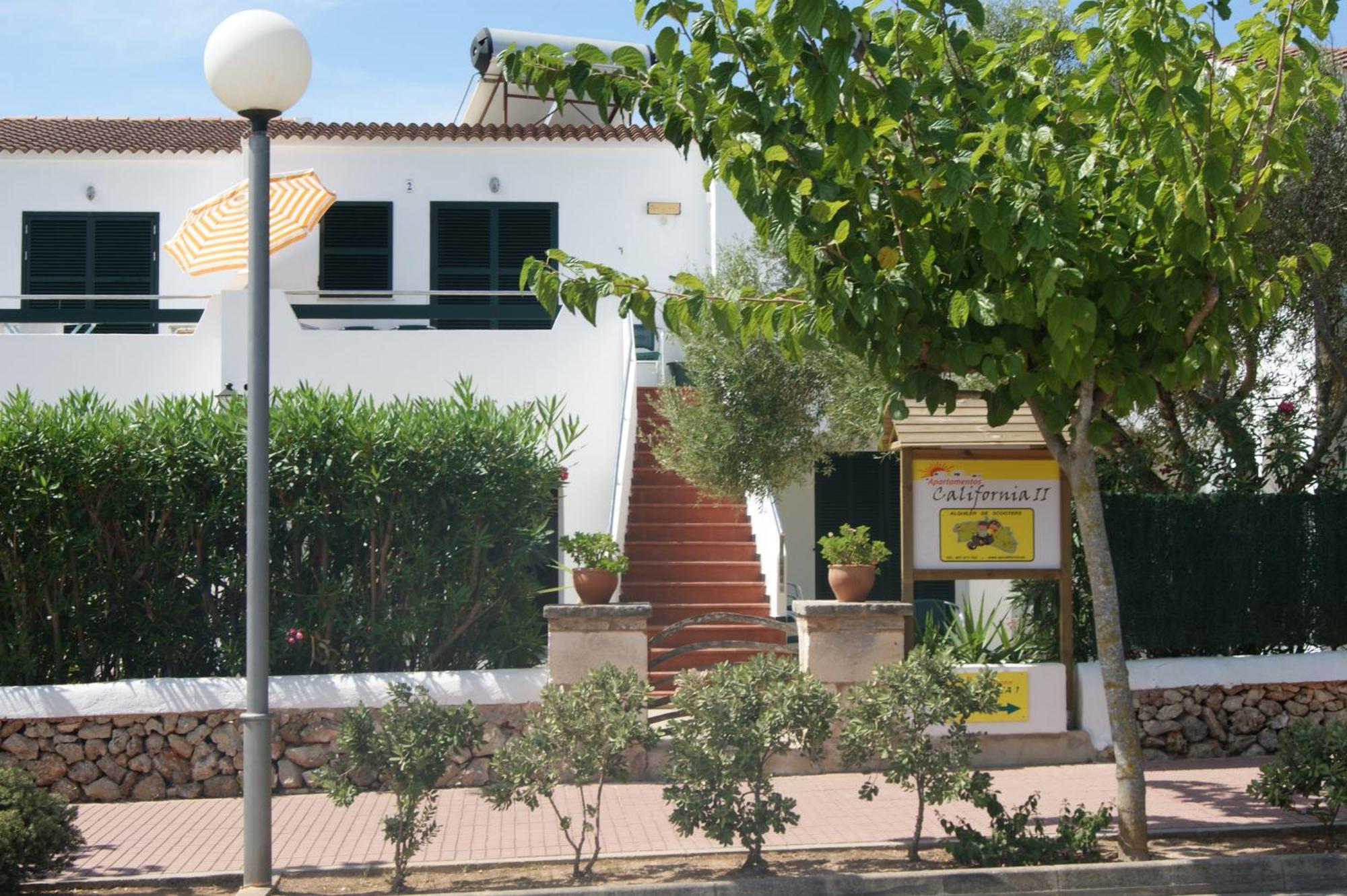 Apartaments California كالا إن بلانيس المظهر الخارجي الصورة